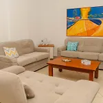 Kote's Beachfront 21 *