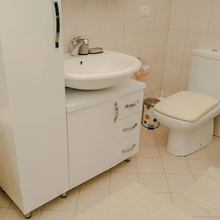 Kote's Beachfront 21 Апартаменты *