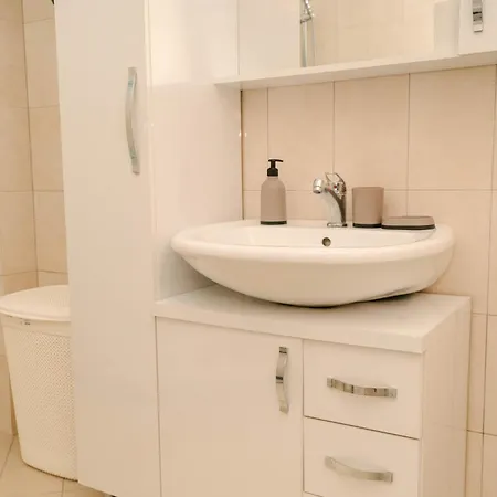 Апартаменты Kote's Beachfront 21 *