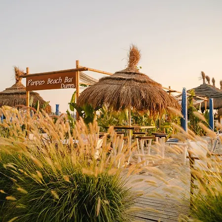 Kote's Beachfront 21