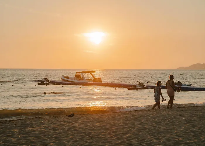 Kote's Beachfront 21 公寓 Durrës