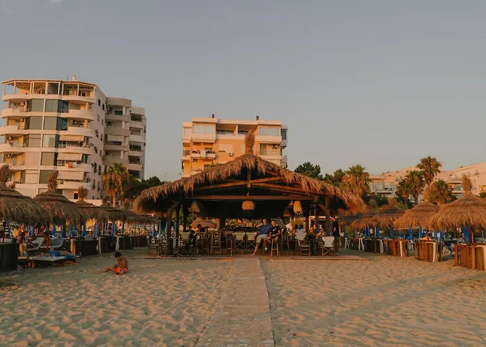 Kote's Beachfront 21 公寓